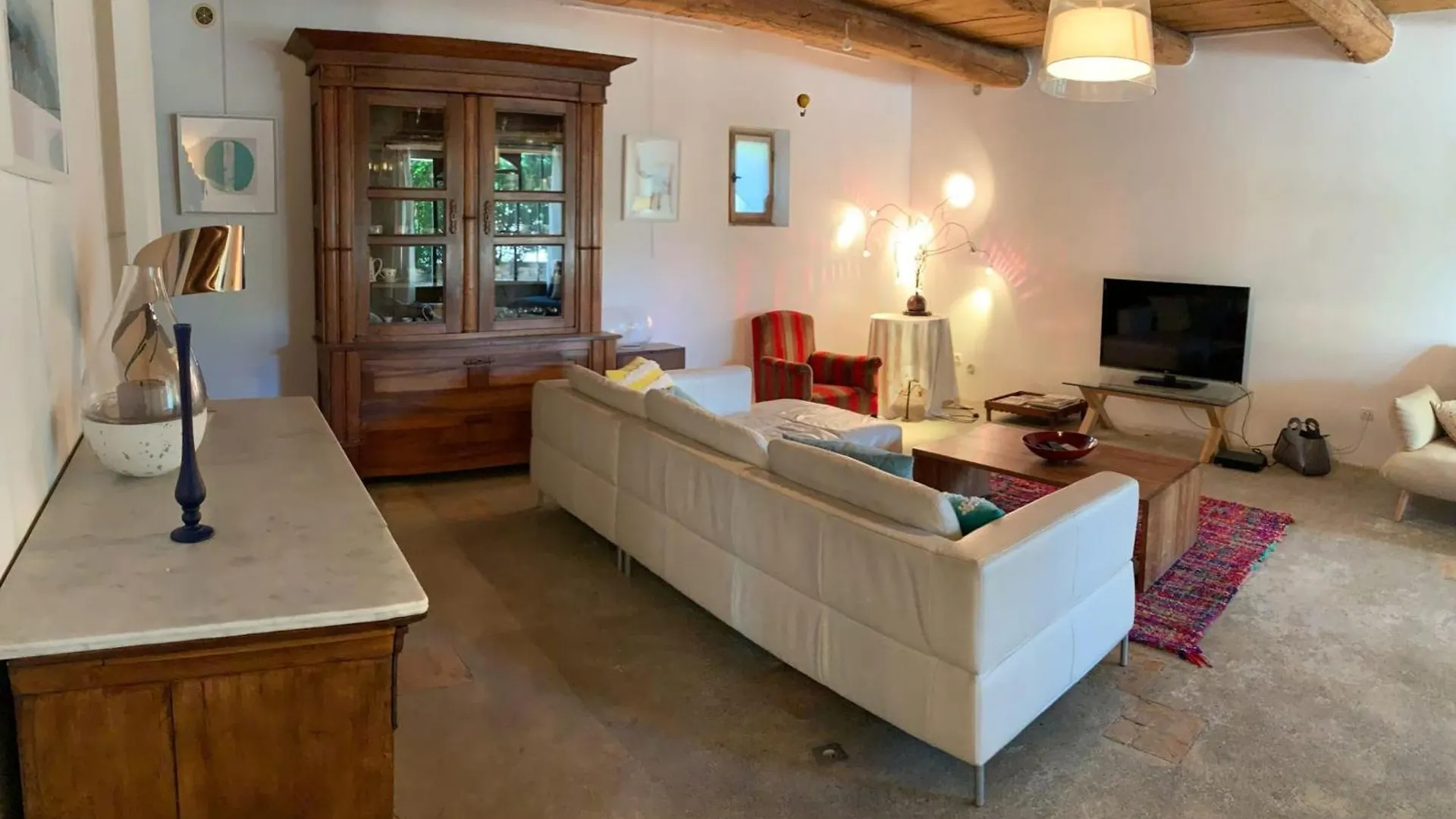 F5 House With Private Pool In Chateaurenard France